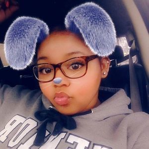 Meet your Posher, Brianna